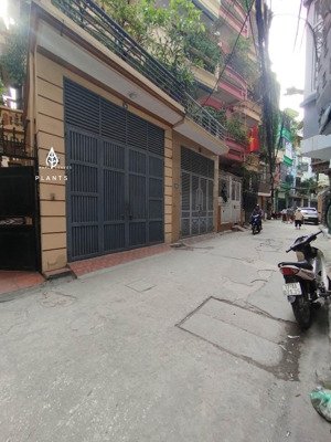 bán gấp nhà mặt ngõ thông ô tô trần khát chân: sổ đỏ 54m, 4 tầng, mặt tiền 4,7m; kinh doanh