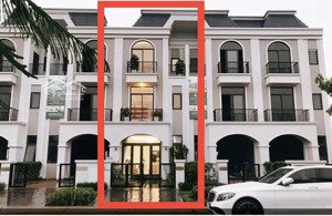 cho thuê nhà 100m2, 3 tầng, 3 phòng ngủ 4 vệ sinh 6 triệu/tháng. cách chợ 300m chính chủ 090644365