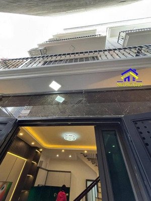 nhà đẹp trung tâm hà đông sát phố full tiện ích