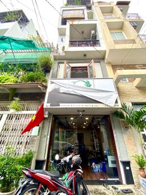 Nhà Huỳnh Văn Bánh P11 PN - DT 32m2, 5 tầng, hẻm ô tô - 9.8 TỶ