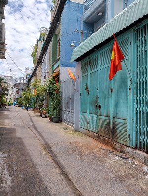 bán nhà lô góc đường phú thọ - hẻm thông tứ tung - 50m2 - nhỉnh 5 tỷ