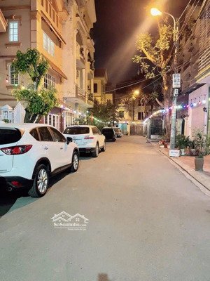 bán nhà phân lô liền kề vip xuân la, 82m2 x 6t x mt 8.5m, nội thất nhập khẩu, 6 ngủ khép kín