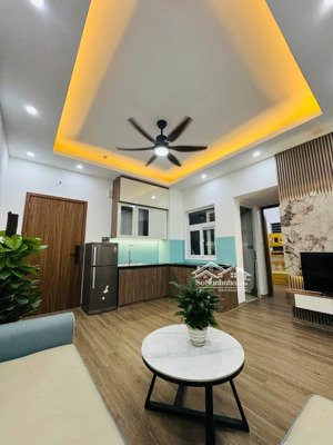 căn góc 3 mặt thoáng , 2 ngủ 2wc, tầng đẹp, 3tỉ xíu, phải nhanh k hụt.