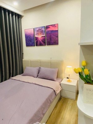 mời thuê căn 2pn 1wc 52m2 đủ đồ ban công hướng nam toà sol forest 1 ecopark. hl ạ