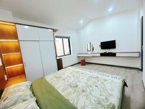 bán toà căn hộ 6 tầng đường đinh thị hòa, gồm 8 căn hộ, 1 penthouse, 1vp - đang cho thuê 80tr/tháng