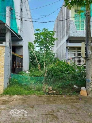 chính chủ bán đất mt tập đoàn 4, tân kim sổ hồng riêng 990tr giá 87m. liên hệ gặp thanh