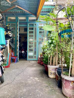 Bán nhà Huỳnh Văn Bánh Q.PN - DT 42m2, hẻm ô tô, cách MT 2 căn - 9.3 TỶ