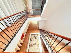 chính chủ bán nhà mặt phố đội cấn 79m2 5.4m mặt tiền, vỉa hè, thang máy lõi ba đình 36.2tỷ