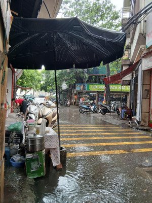 18. x tỷ/ 135m2, 5.2 mặt tiền ô tô tránh phú viên bồ đề