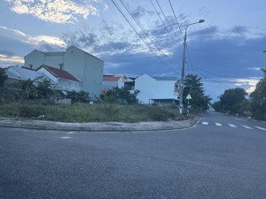 bán gấp đất 2 mặt tiền phan khôi, cẩm an, hội an, 7,6 tỷ, 200m2 giá siêu hot!!