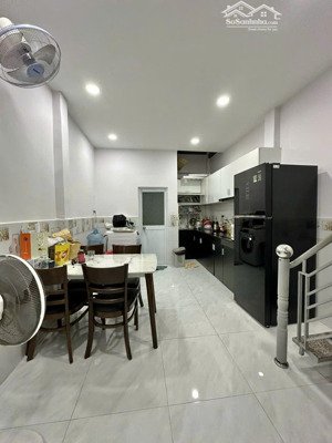 nhà đường hồ bá phấn phước long a quận 9 giá 3 tỷ 350