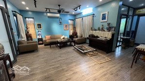 bán siêu biệt thự tây hồ - 6tầng thang máy
ôtô vào nhà