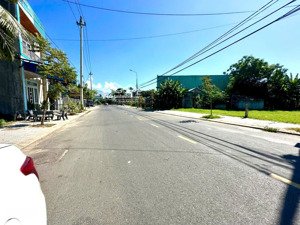 3,200 triệu / 190m2 lô góc 3 mặt tiền mặt đường dt601 ( 10,5m )