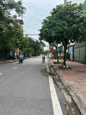 phân lô cự khối, 65m2, mặt tiền 5.5m, ô tô tránh, vỉa hè, 11.4 tỷ