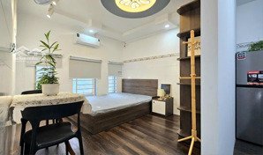 cho thuê căn hộ 1pn đầy đủ nội thất ngay trung tâm quận 3, gần công viên lê thị riêng, chợ hoà hưng