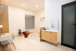 thuê phòng 28m2 tháng máy siêu thoáng ngay vu huy tấn bình thạnh gần phan xích long lh0938414897