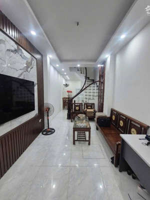 thật 100% ngã tư sở 37mx4 tầng, ngõ rộng, gần phố chỉ 6,3 tỷ