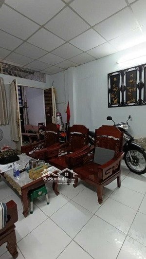 bán nhà cấp 4 giá đẹp trung tâm quận 8 . nhỉnh 10 ty dt: 100,5m (4 x 25m nở hậu 4,5m)