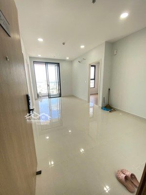 căn hộ 2pn giá tốt - view q1 - bán nhanh 5,2 tỷ bao gồm tất cả thuế phí 102%