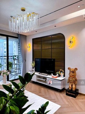 chính chủ bán nhanh căn hộ goldseason nguyễn tuân:76m2, 2n2vs bc đông nam, giá 7 tỷ,lh:0846463586