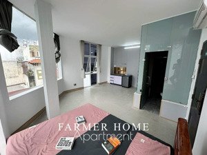 căn hộ ban công view kính full nội thất, máy giặt riêng ngay vòng xoay dân chủ, viettel tower