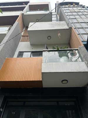 trung tâm bàu cát sầm uất mặt tiền kinh doanh đẹp, 5 tầng hiện đại 300m2 (4 x 17m) không lộ giới