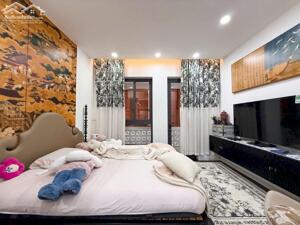 Nhà mới đẹp cạnh ga T3 TSN, 3 tầng, 4x13m, Trần Văn Dư, P13, 6.4 Tỷ