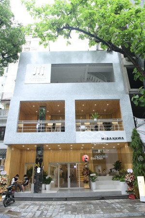 cực đẹp!!! cho thuê nhà mặt phố dương khuê đoạn đẹp nhất dt: 50m2 x 3t mt: 7m giá thuê 45tr/tháng