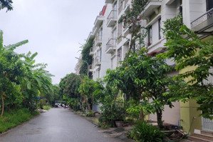 bán nhà khu đô thị văn phú. dãy toàn cán bộ nhà nước dân trí cao, đoàn kết lh em kiên 