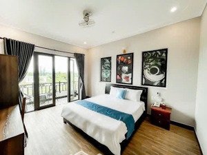 bán căn villa đường mẹ thứ làng chài cẩm an biển tân thành 3 tầng 11 phòng lh: 