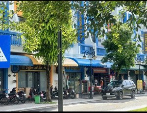 cho thuê shophouse grand world phú quốc 90m2, 6 phòng ngủ, thang máy. giá 15tr/ tháng