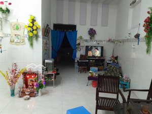 bán nhà cấp 4 đường xe hơi 7m ngọc hiệp cách biển nha trang 15 phút