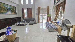 biệt thự kế aeon, tổng 500m2, 1 hầm 1 trệt 3 tầng