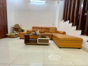 siêu hiếm thạch bàn long biên 40m2 mặt tiền 3,8m 5t nhỉnh 7 tỷ gần phố lớn