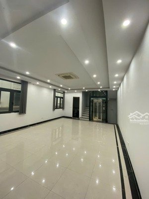 shophouse san hô full thang máy điều hòa, giá shock 25tr/th lh ngay kẻo lỡ vinhomes ocp1 gl hn