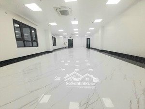 văn phòng hoàng quốc việt 100m2 - giá 16 triệu