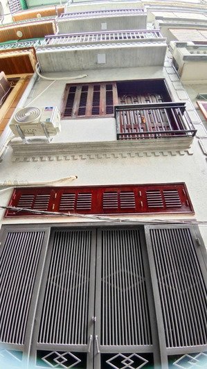 bán nhà cổ nhuế -lô góc - thoáng - gần phố + diện tích 45m2 - mt 4,1m + gần đh mỏ , tài nguyên