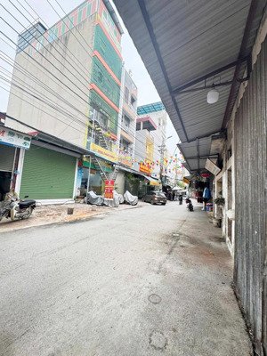 chủ cần bán gấp 64,5m2 trung tâm chợ, kd sầm uất tại hoài đức, hà nội