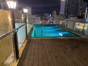 tòa 7 tầng mặt tiền hồ nghinh có 16 phòng - dt 120m2 ngang 16.5m - gọi đàm tiến