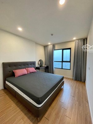 cần bán gấp căn 2 ngủ chung cư hà đô - 151 hoàng quốc việt full nội thất giá nhỉnh 6 tỷ. 