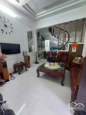 chị diệu gửi bán nhà phố an hòa, mỗ lao, hà đông dt 45m 4 tầng, ngõ ô tô, chỉ nhỉnh 10 tỷ