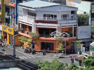 cho thuê góc cao thắng, gần nhà hàng đất sét, q10! diện tích: 11x16m, 1 trệt 2 lầu, giá 68tr