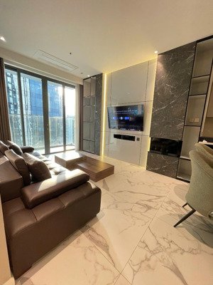 cho thuê căn 2pn rẻ nhất crest, đầy đủ nội thất cao cấp, view quận 1 và cầu ba son- 