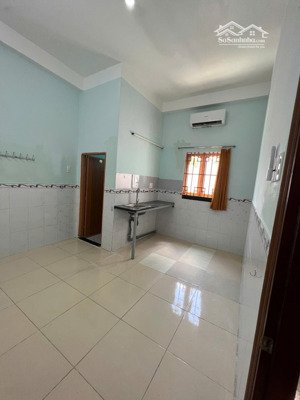 cho thuê phòng trọ ngay trung tâm quận 10 - tp hcm