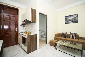 cho thuê phòng mới xây, ngõ 154 đình thôn (ô tô đỗ cửa) giá 6tr nhà mới