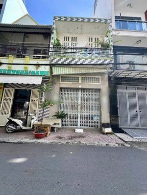 bán nhà mt nội bộ ngay kdc bông sao p5-q8