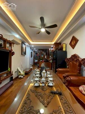 Bán nhà phân lô Pháo Đài Láng 63m², 6T TM, MT 4.4m, vỉa hè, 21 tỷ