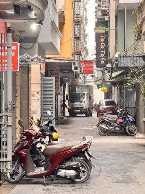 thái thịnh - ô tô tránh - tt quận đống đa - vừa ở vừa kinh doanh đỉnh - dt 39m2 3tầng mt 3,4m 9,8tỷ