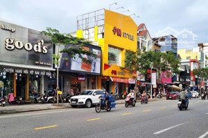 cho thuê nhà 3 tầng tuyến đường thời trang lê duẩn, ngang 6m, giá 70 triệu/ tháng