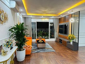 chính chủ! cần bán cc bộ kh & đt, phố quan hoa, 105m2, 3pn, nhà đẹp. lh 